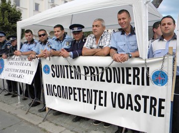 Poliţiştii constănţeni ies în stradă pe 3 decembrie: s-au săturat să fie minţiţi!